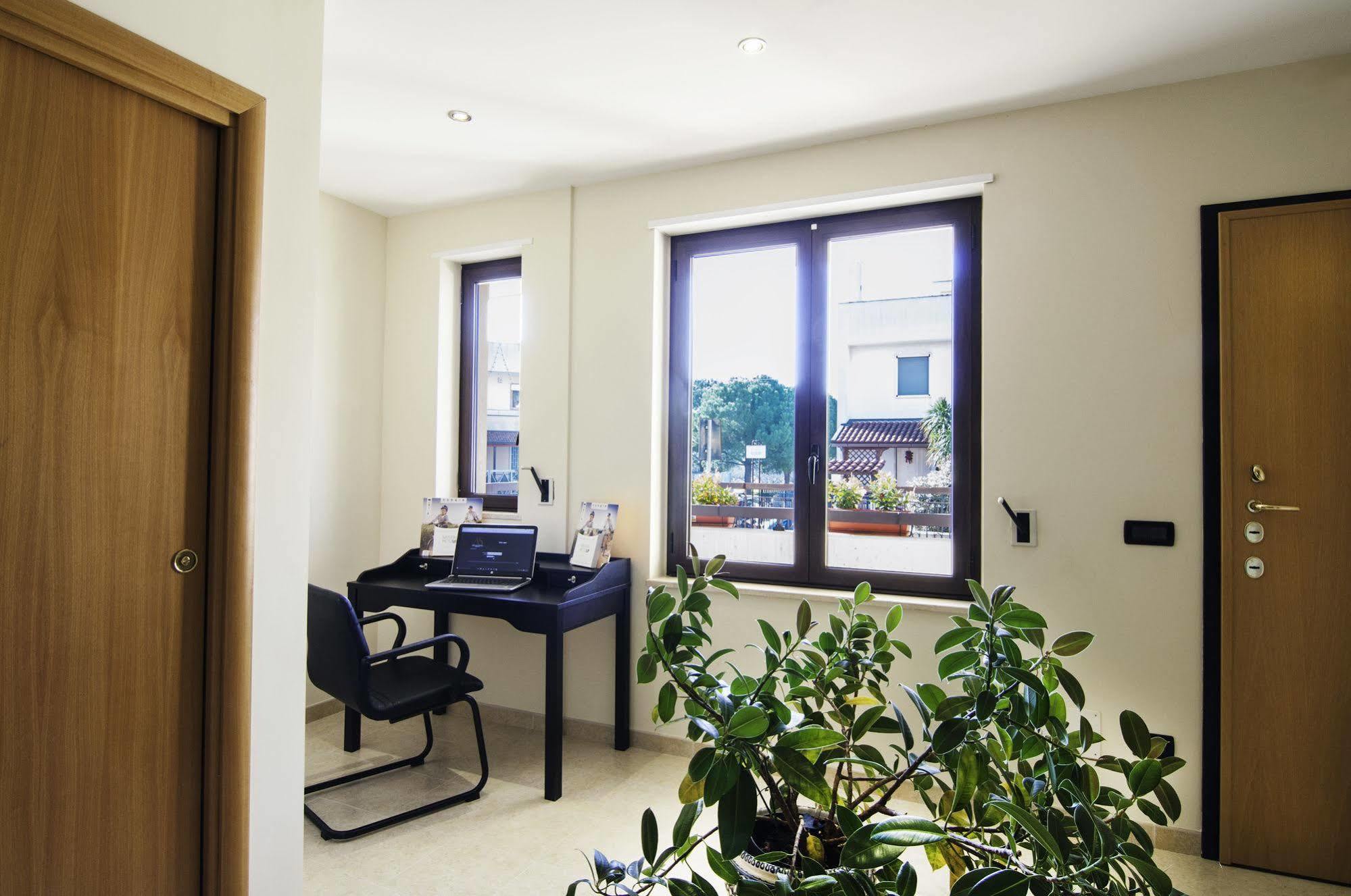 Ciao Hotel & Residence - Apartments Conversano Luaran gambar